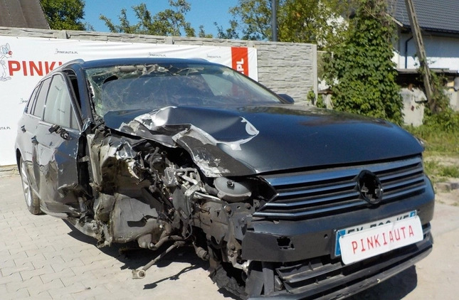 Volkswagen Passat cena 16900 przebieg: 417206, rok produkcji 2018 z Katowice małe 436